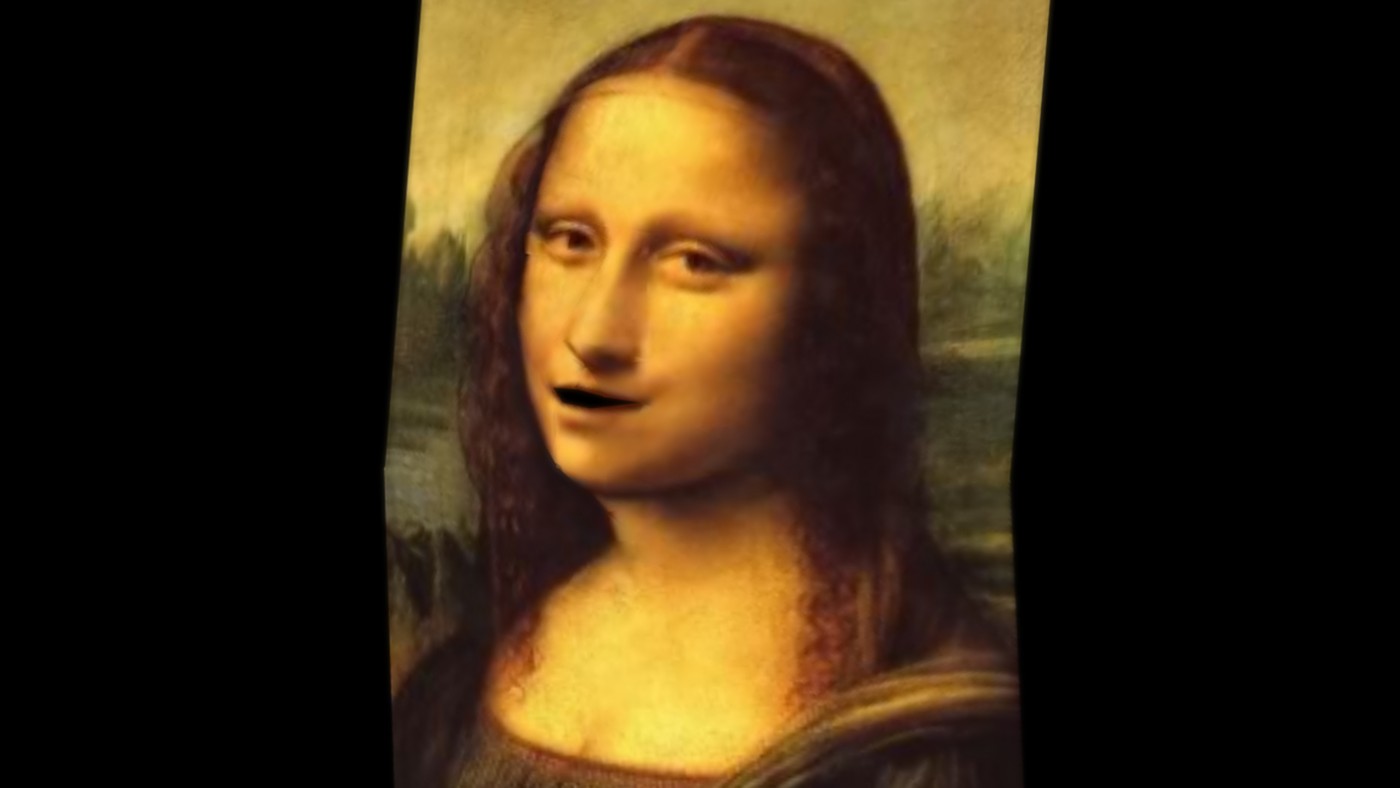 Mona Lisa Singing 